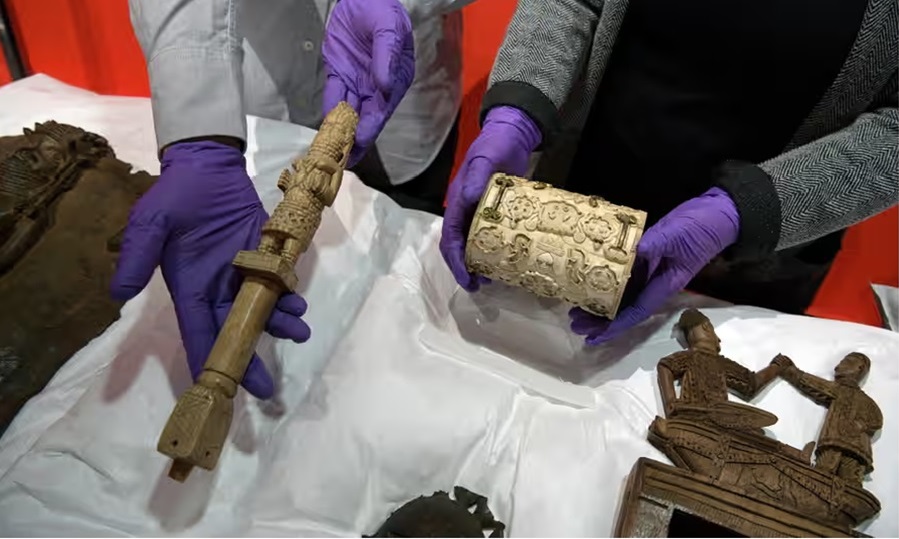 Some artefacts handed over were part of 72 Benin items in the Horniman’s collection.